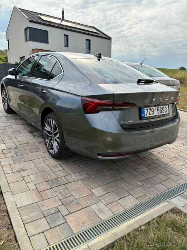 Škoda Octavia 1,5   Exclusive selection - foto 12