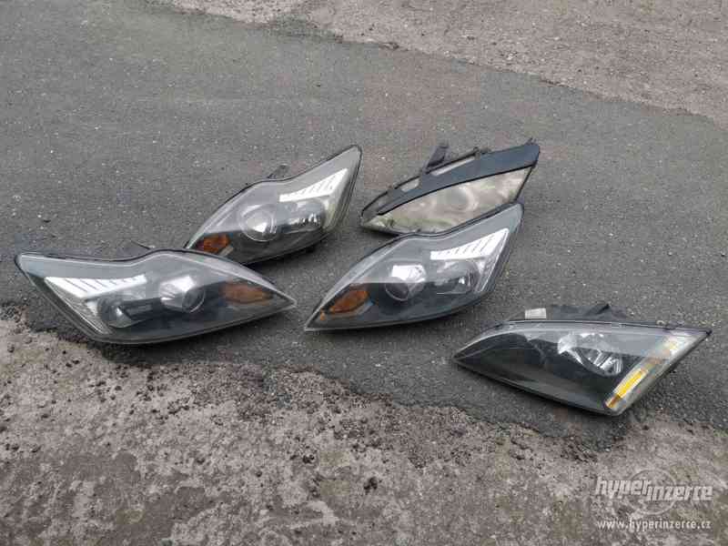 přední světla (xenony,halogen černé) Ford Focus II+Focus I - foto 1