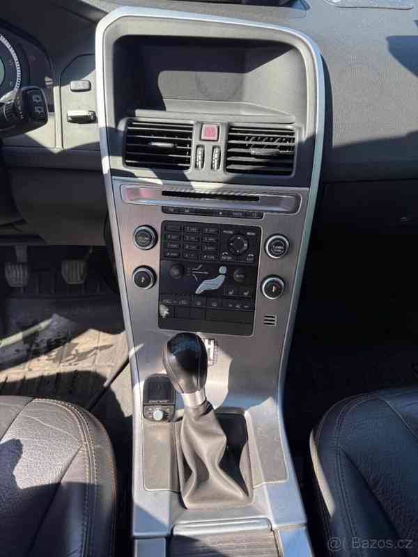 Volvo XC60 2,4   D5, r.v.2009 - foto 10