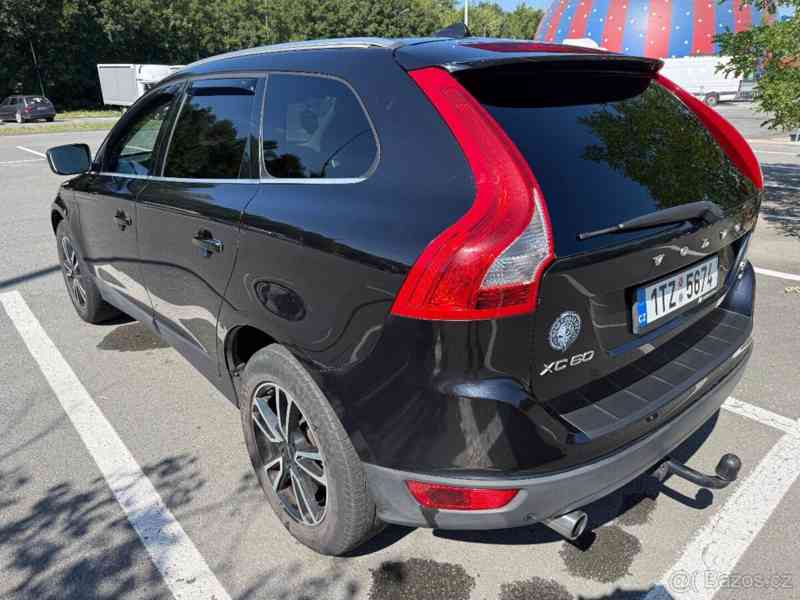 Volvo XC60 2,4   D5, r.v.2009 - foto 7
