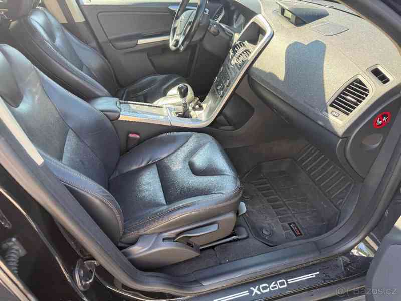 Volvo XC60 2,4   D5, r.v.2009 - foto 15