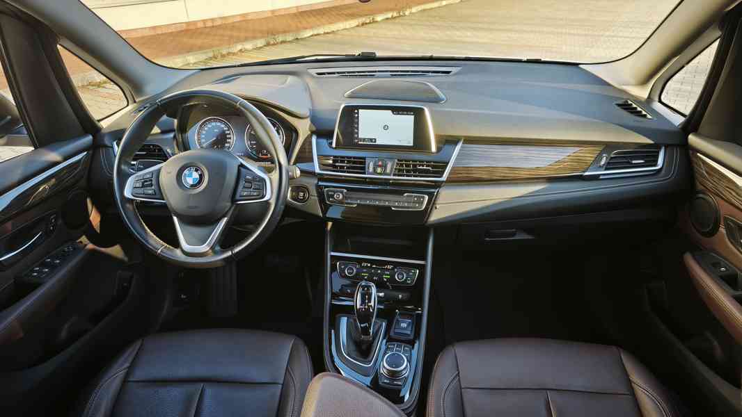 BMW 2 216d,1.5,85kW,GT,1.maj,NAVI,garážováno,DPH - foto 11