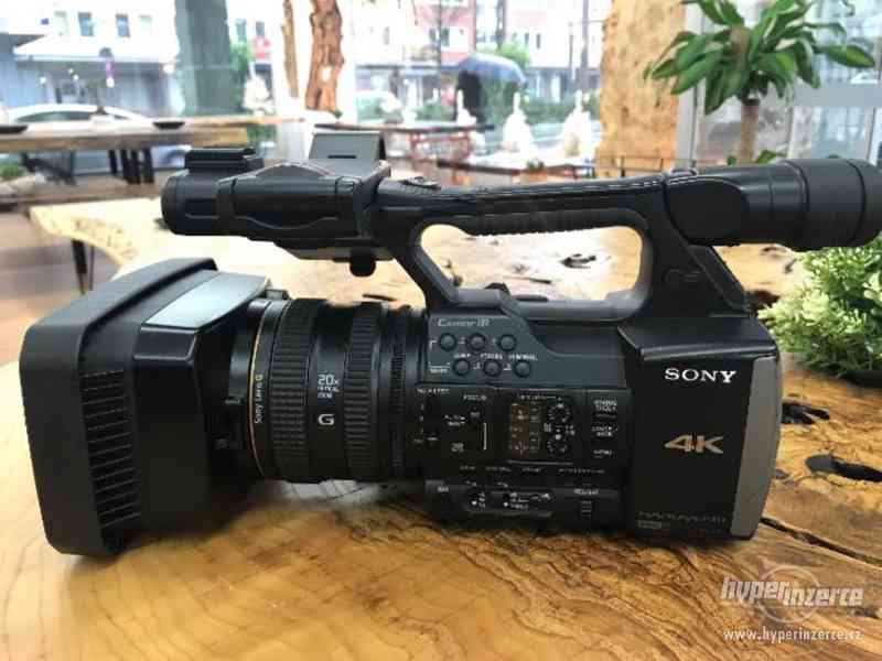 Sony FDR-AX1E Digitální rekordér 4K videokamery - foto 2