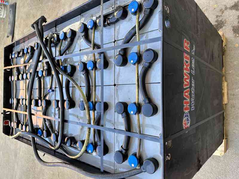 Prodám trakční baterie 24V 1240Ah nebo 1x 48V 1240Ah - bazar ...