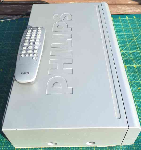 Philips VR540/58: 6-hlavý HIFI VCR s D.O. - stříbrný - foto 5