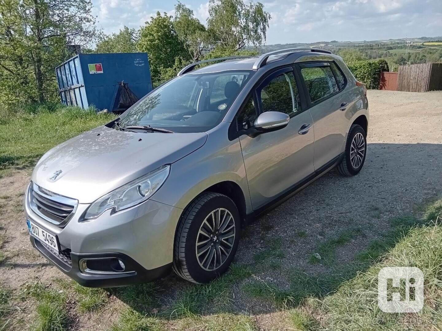 Peugeot 2008 1,2   benzín - foto 1