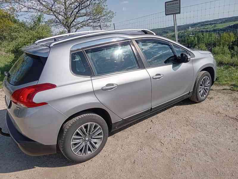 Peugeot 2008 1,2 benzín - foto 2