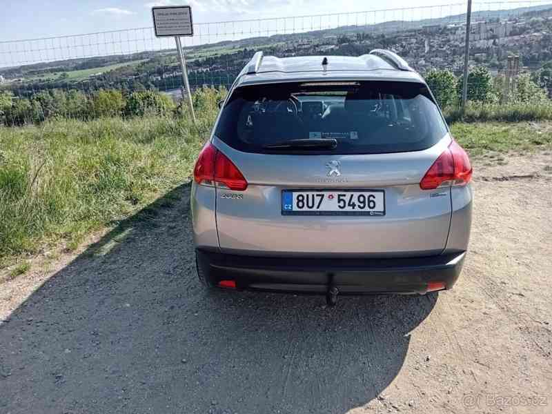 Peugeot 2008 1,2 benzín - foto 3