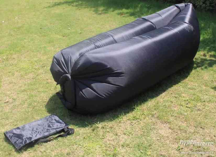 Lazy bag - nový nafukovací pytel na relax - černá barva - foto 2