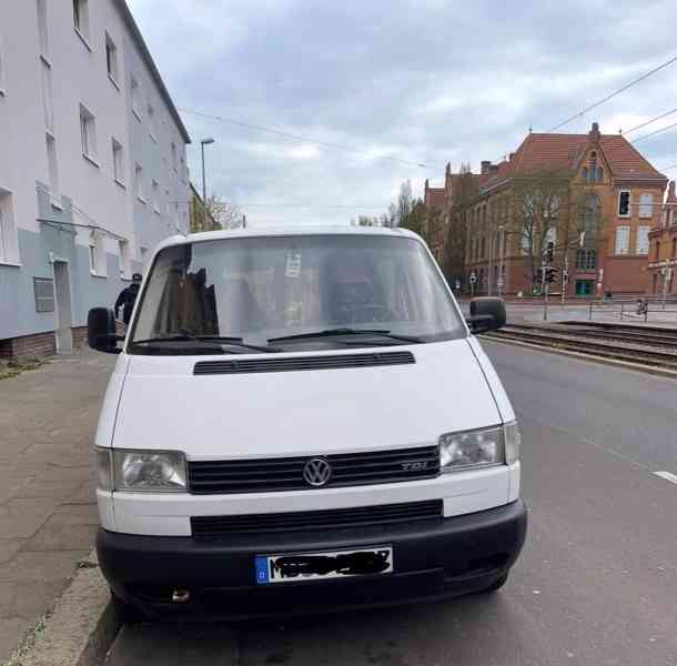 Volkswagen T4 Caravelle 2,5 TDI LONG 75kw - foto 10