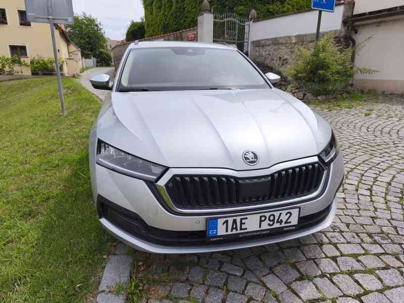 Škoda Octavia Combi, 2.0 TDI 4x4 automat DSG Fresh ČR DPH  - foto 47