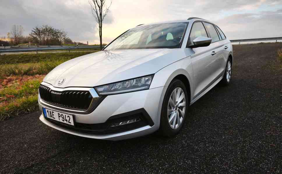 Škoda Octavia Combi, 2.0 TDI 4x4 TDI DSG Fresh ČR DPH tažné - foto 2