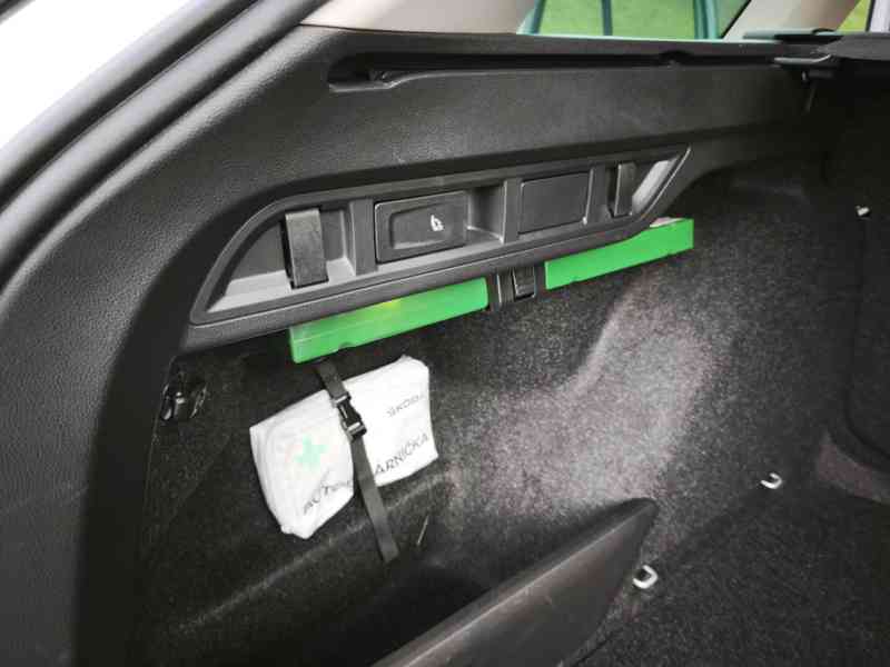 Škoda Octavia Combi, 2.0 TDI 4x4 TDI DSG Fresh ČR DPH tažné - foto 28