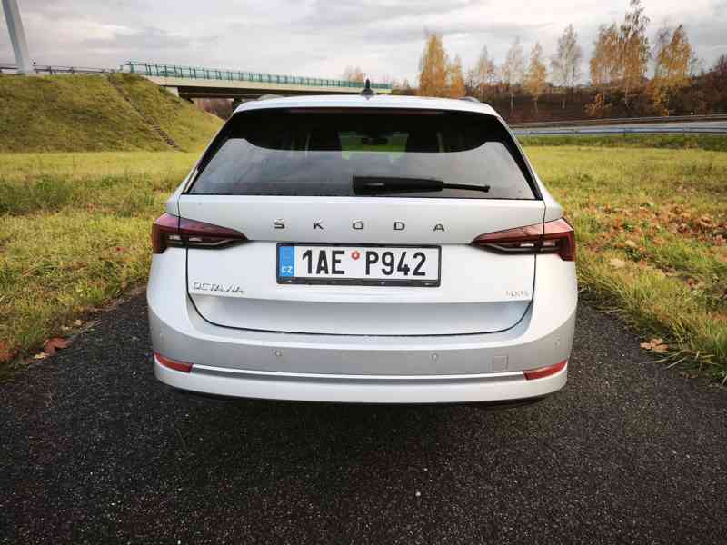 Škoda Octavia Combi, 2.0 TDI 4x4 TDI DSG Fresh ČR DPH tažné - foto 11