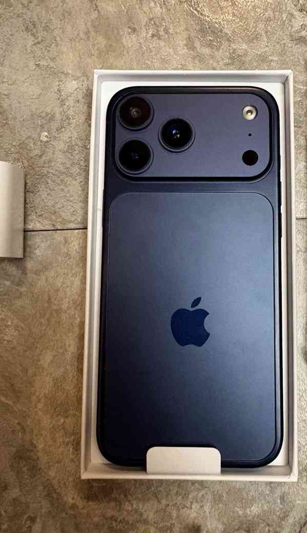 iPhone 17 promax  - foto 2