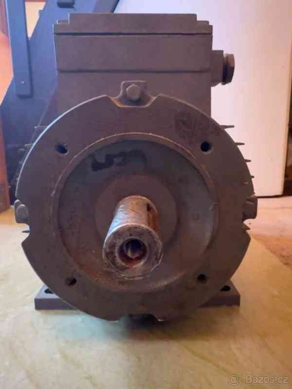  průmyslový elektromotor AS. MOT. 4AP100L-4A - foto 3