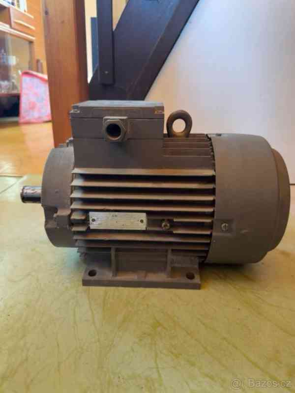  průmyslový elektromotor AS. MOT. 4AP100L-4A - foto 2