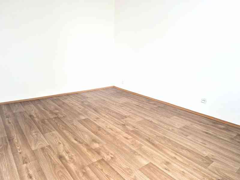 Byt 1+1 v centru města - foto 3