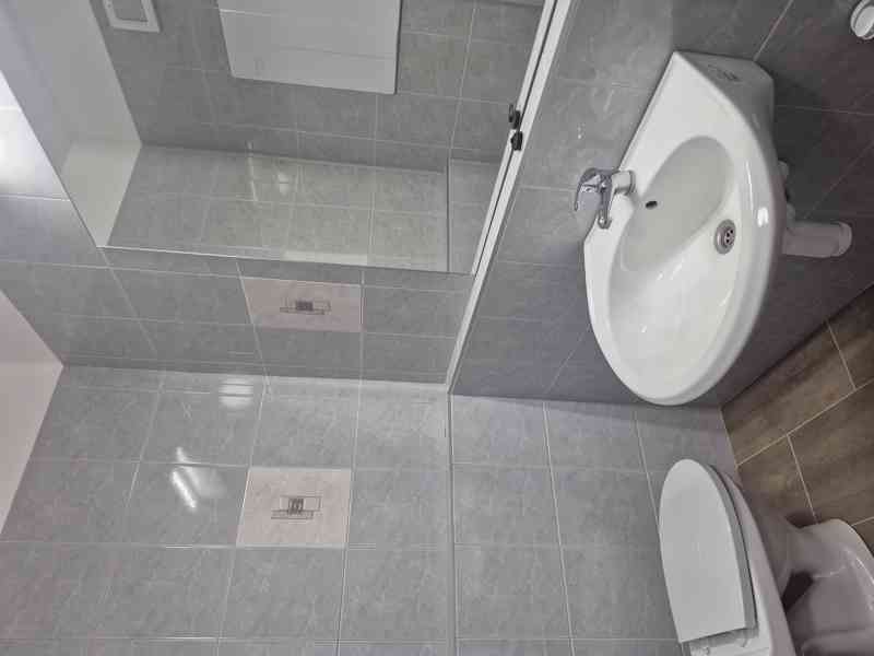 Byt 1+1 v centru města - foto 7