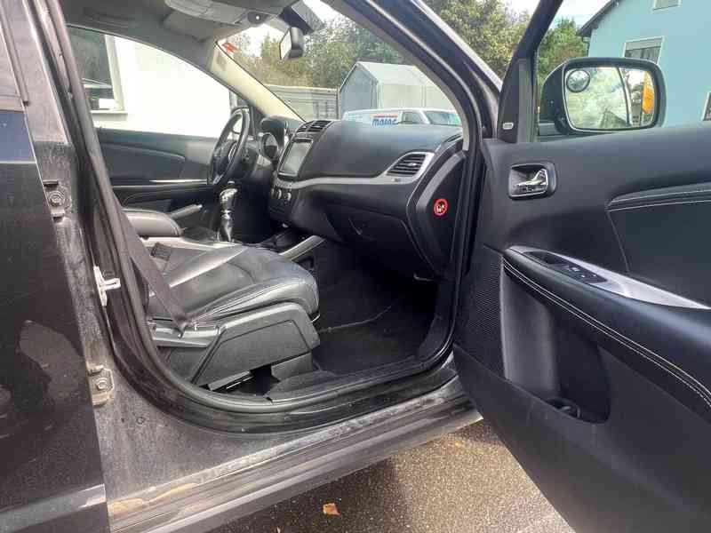 Fiat Freemont 2.0, 125 kW, r. v. 2014, manuál - foto 14