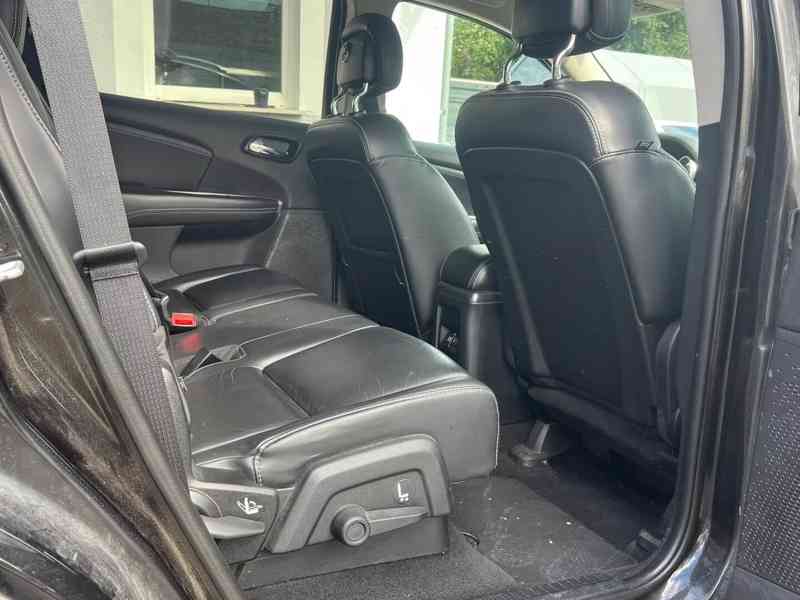 Fiat Freemont 2.0, 125 kW, r. v. 2014, manuál - foto 15