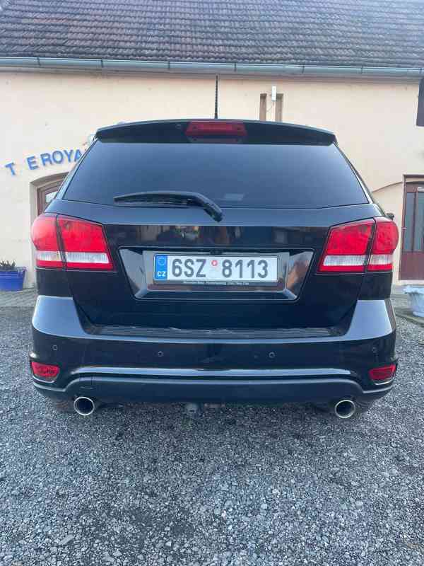 Fiat Freemont 2.0, 125 kW, r. v. 2014, manuál - foto 6