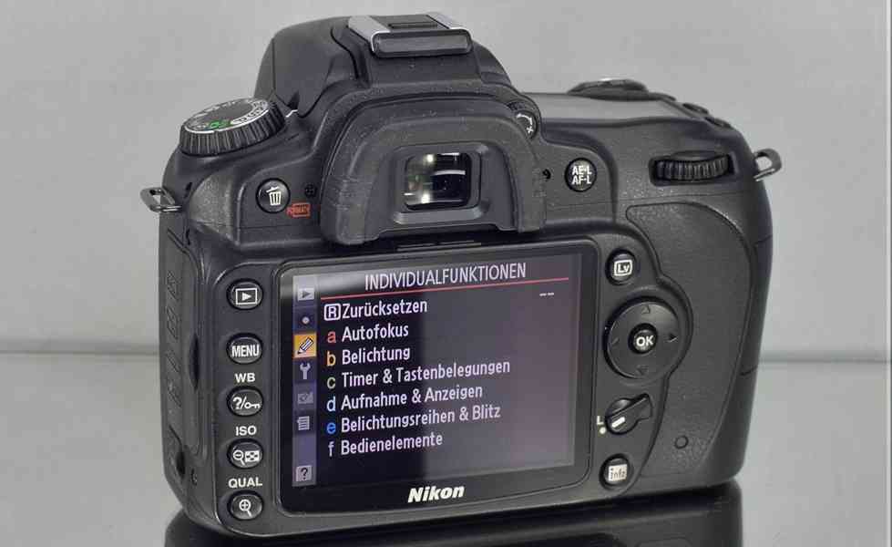 Nikon D90 **APS-C CMOS 12,3 MPix*HDV 19000 Exp. - foto 7