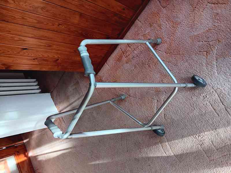 Prodám chodítko. - foto 2