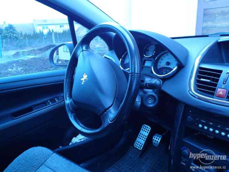 Peugeot 207 - foto 3