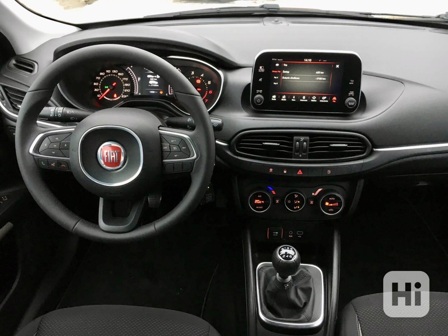 Fiat tipo 2016 obrazovka - foto 1