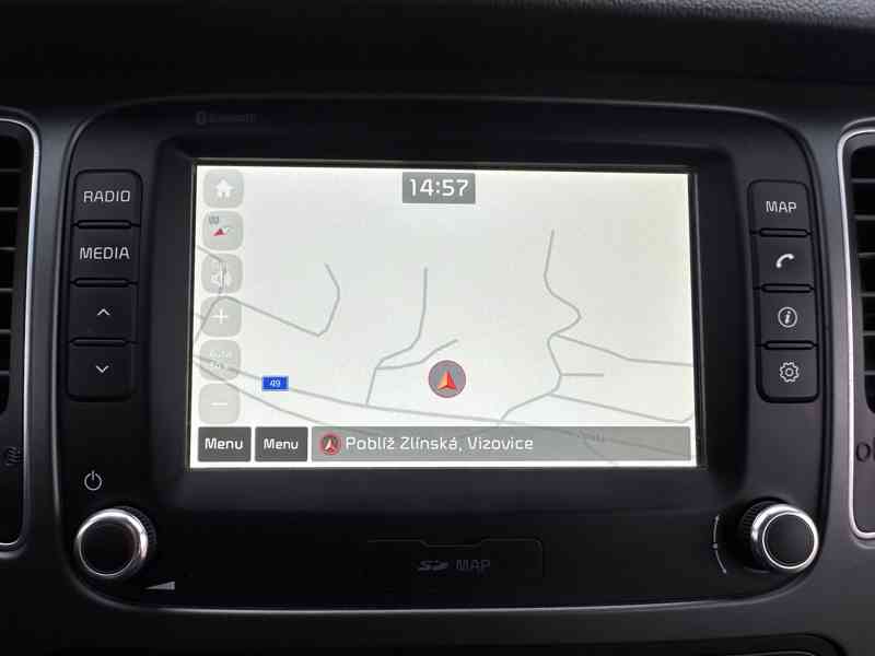 Kia Carens 1.7CRDi 104kW/7-míst/ČR/1MAJ - foto 28