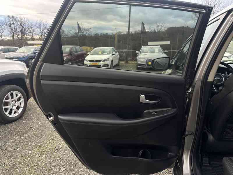 Kia Carens 1.7CRDi 104kW/7-míst/ČR/1MAJ - foto 13