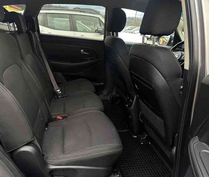 Kia Carens 1.7CRDi 104kW/7-míst/ČR/1MAJ - foto 17