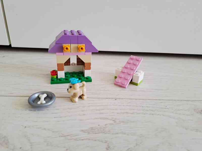LEGO Friends 41025 Hrací domek pro štěňátko - foto 2