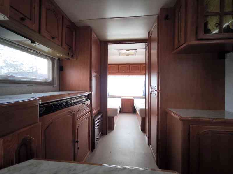 Liberty 550, pěkná chatka na pevné stání, dovoz možný. - foto 6