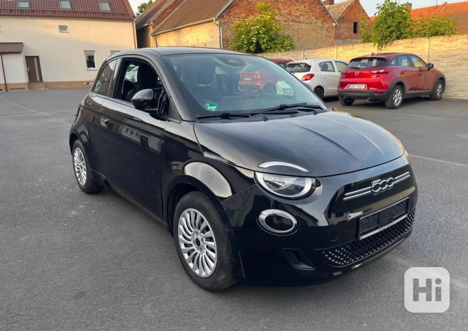 Fiat 500E, elektro - foto 1