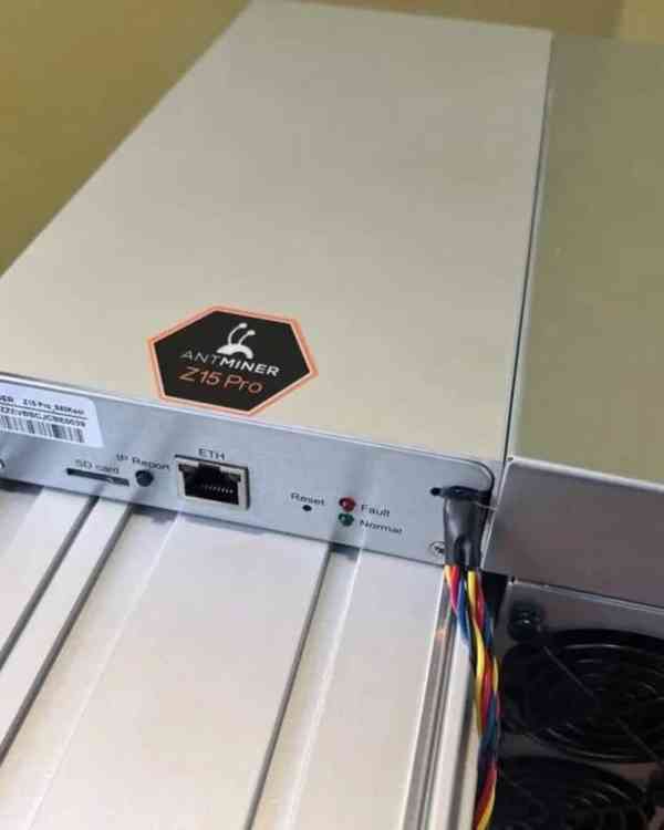 Bitmain Antminer Z15 Pro 860 KSol/s 2 780 W - foto 2