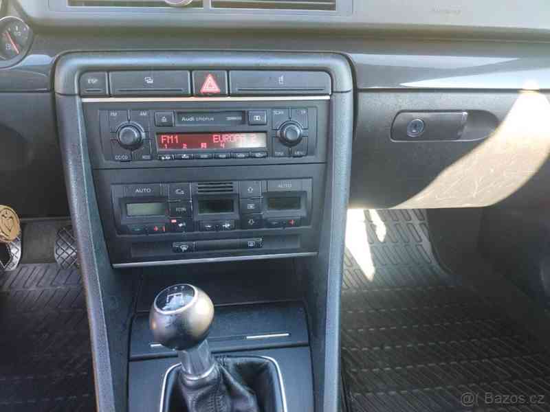 Prodám Audi A4 B6 2001 1,9TDI 96kw - foto 4