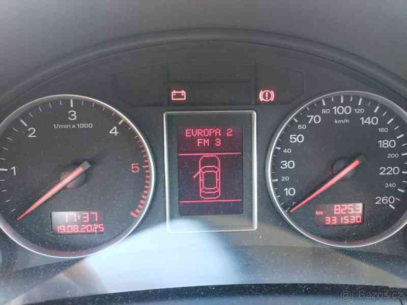 Prodám Audi A4 B6 2001 1,9TDI 96kw - foto 8