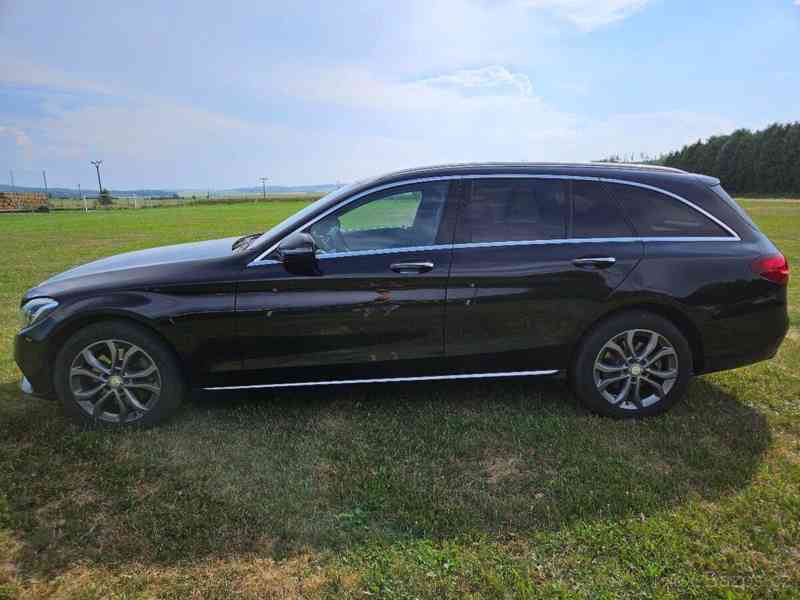 Mercedes-Benz Třídy C C250 D 4Matic - foto 14