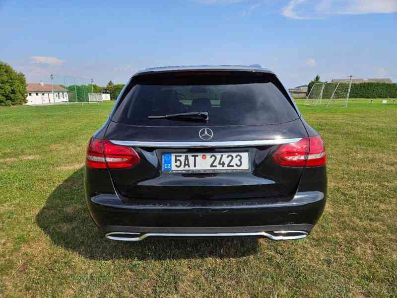 Mercedes-Benz Třídy C C250 D 4Matic - foto 8