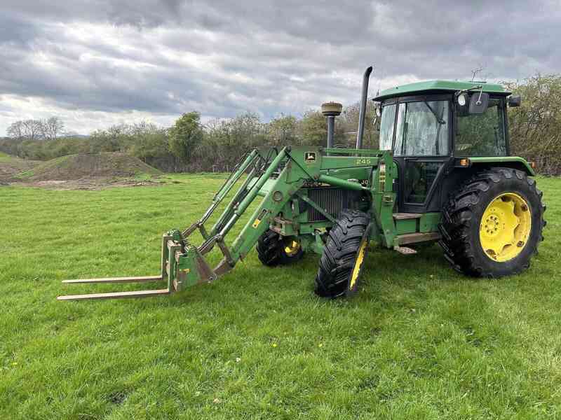  Traktor John Deere 2650/245JD - velmi dobrý stav - foto 4