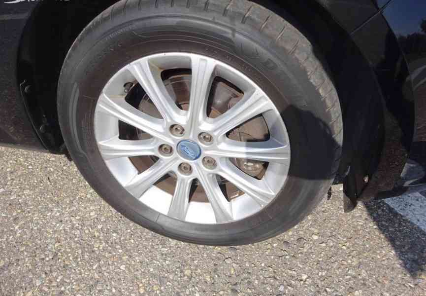 Ford Mondeo 2.0i Combi r.v.2011 (149 kw) AUTOMAT - foto 20