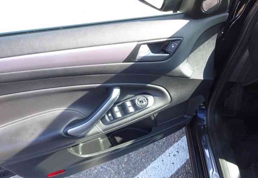 Ford Mondeo 2.0i Combi r.v.2011 (149 kw) AUTOMAT - foto 6