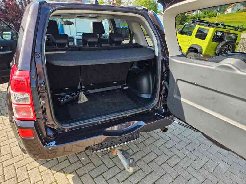 Suzuki Grand Vitara 3.2i V6 4x4 Aut. benzín 171kw - foto 9