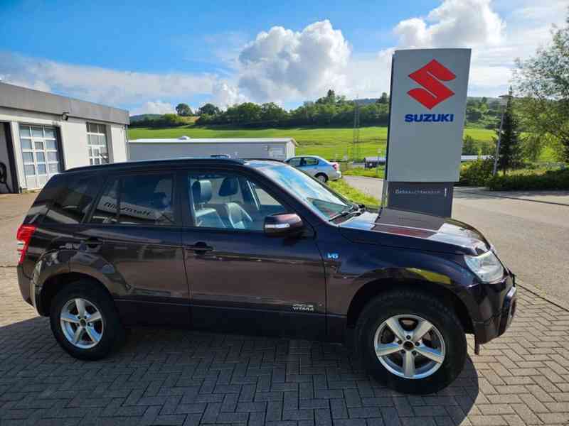 Suzuki Grand Vitara 3.2i V6 4x4 Aut. benzín 171kw - foto 11