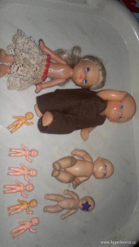 Staré panenky a jiné hračky - foto 1