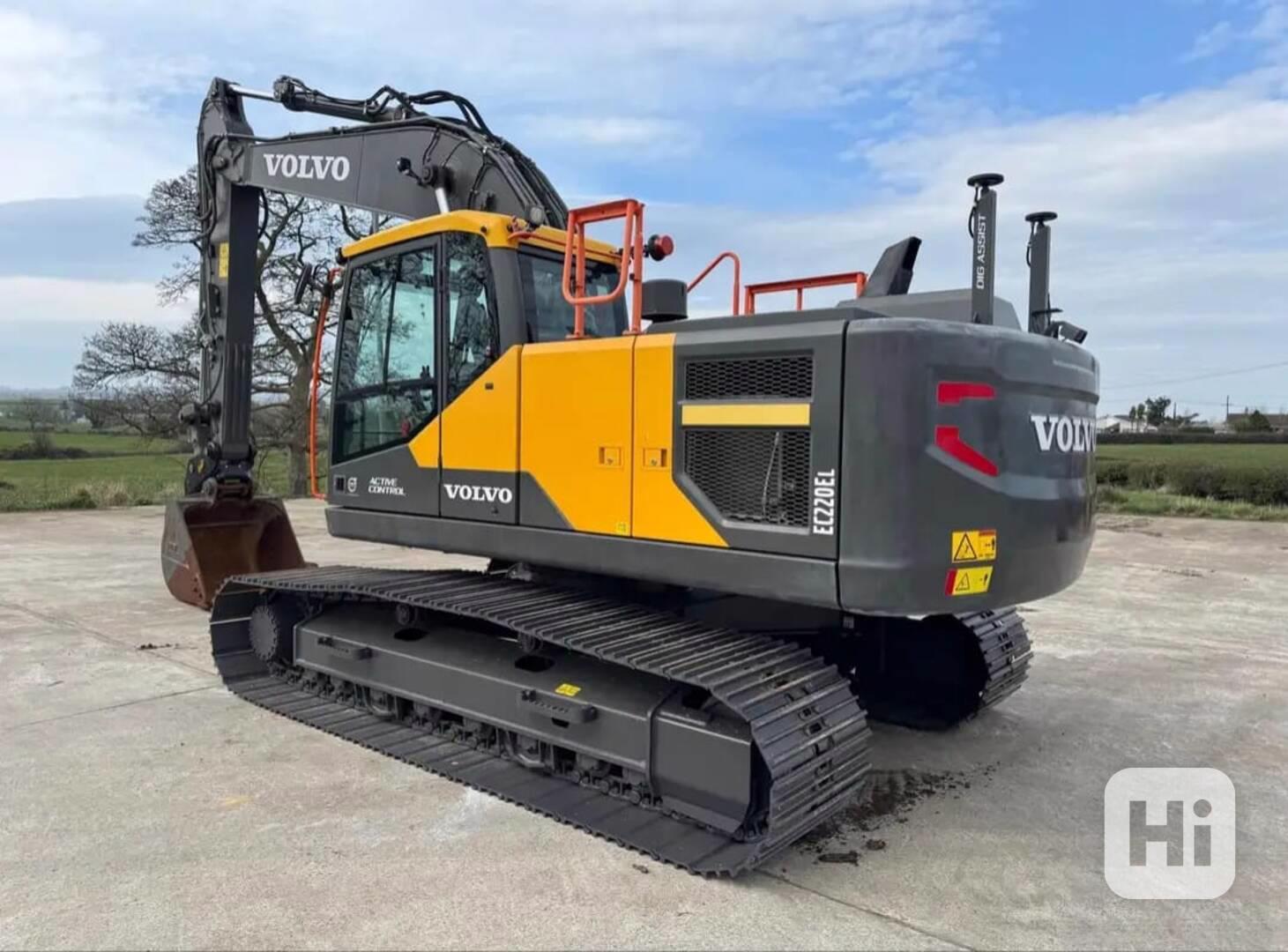 Bagr / Rypadlo Volvo Ec 220 EL - foto 1