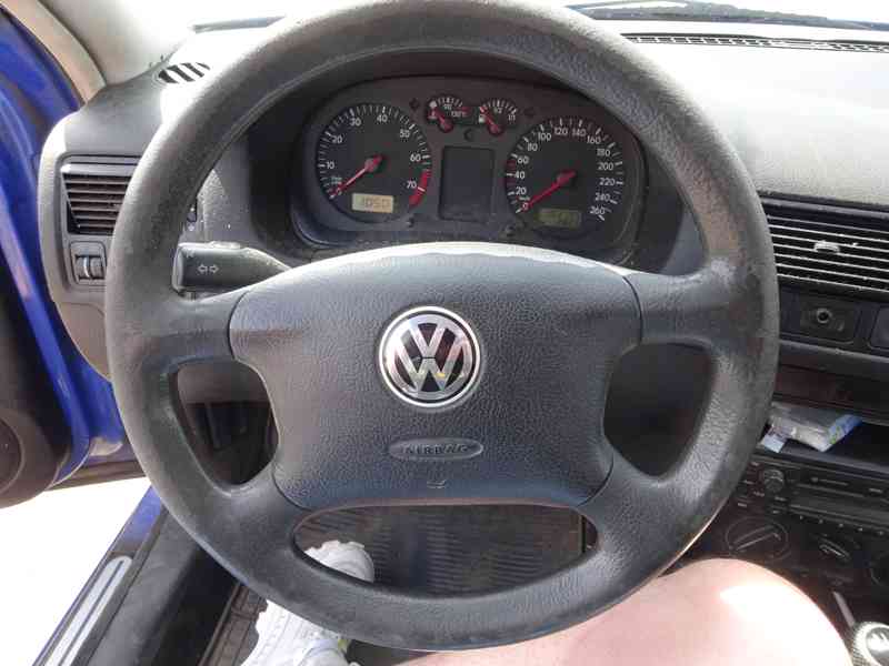 VW Golf 1.6i r.v.2001 (77 kw) stk:8/2025 - foto 9