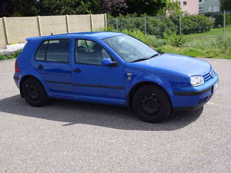 VW Golf 1.6i r.v.2001 (77 kw) stk:8/2025 - foto 2